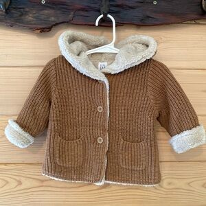 NWT Gap sheerling lined knit teddy bear jacket. 6-12 months